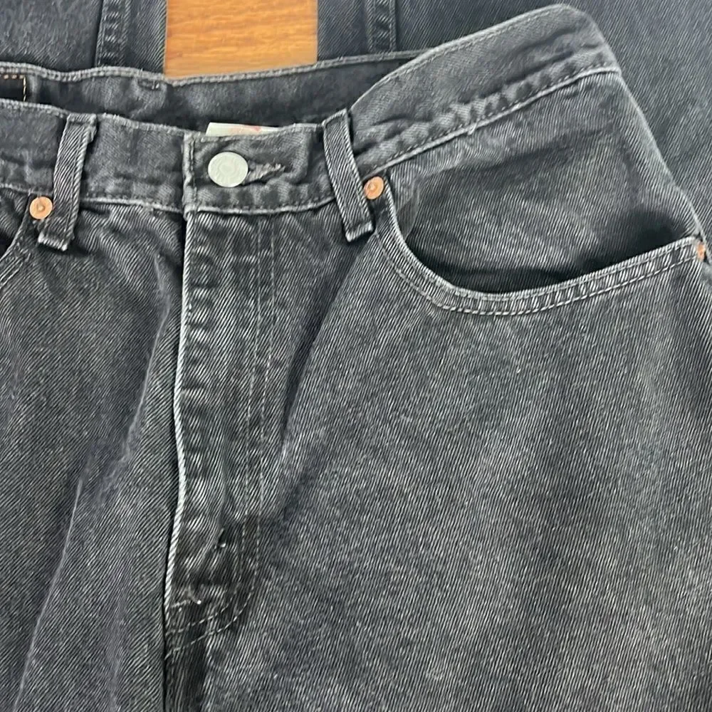 LEVI’s 550 34 X 34 Black Light Fade Relaxed Fit Denim jeans